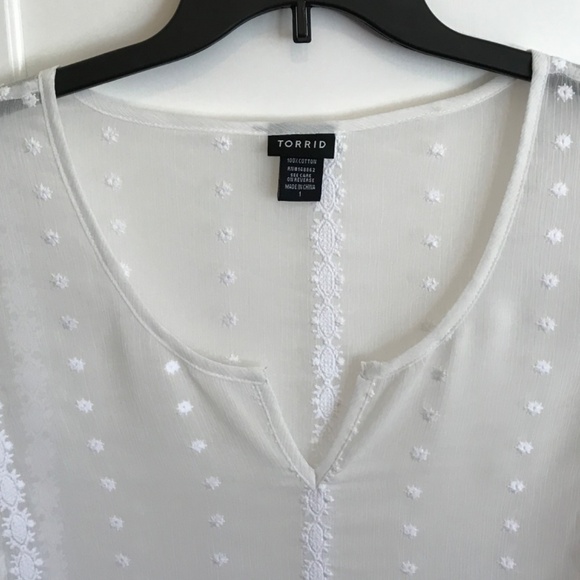 TORRID White Embroidered Blouse Sheer 3/4 Sleeves Women’s Plus Size 1X - Picture 2 of 16